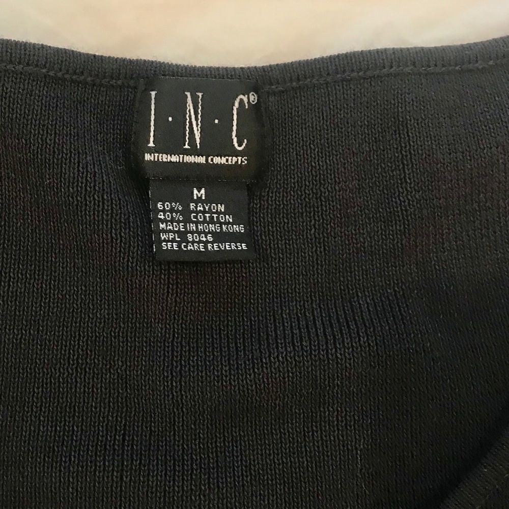 I.N.C women’s long sleeve top black waist length - Picture 5 of 5